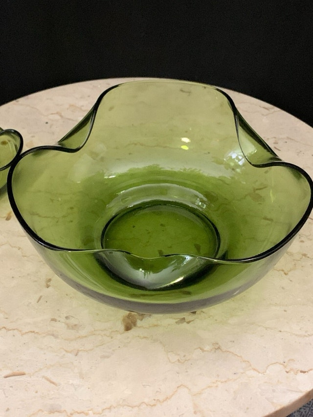 Vintage Green Glass Bowl Set one large two small - photo 2