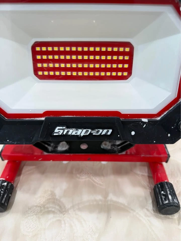 Snap-On LED WorkLight - photo 2