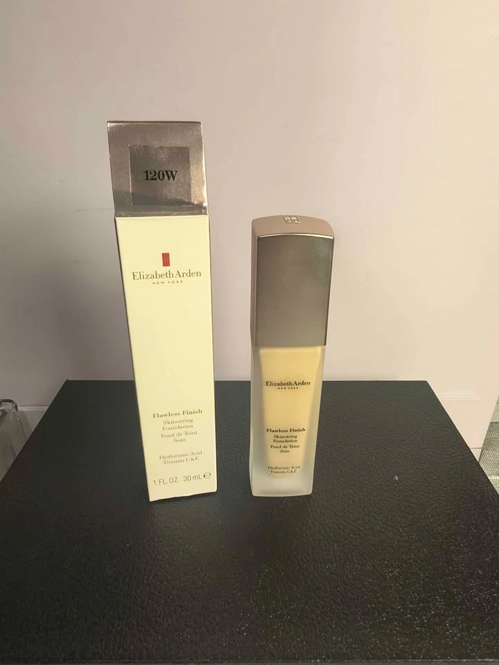 Elizabeth Arden Flawless Finish Liquid Foundation 120W - photo 4