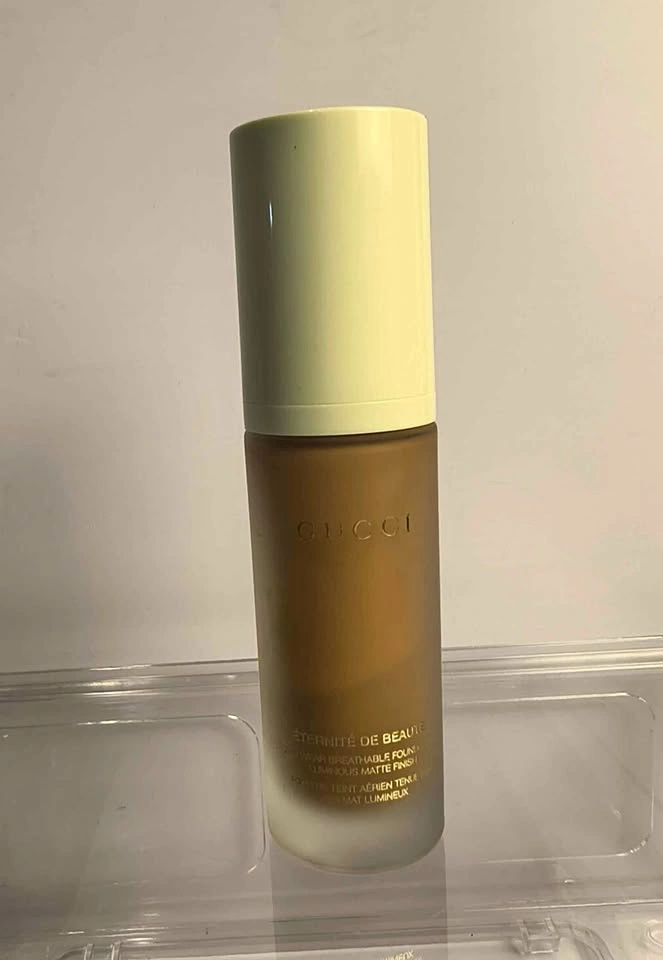 Gucci Éternité de Beauté Liquid Foundation 24H 440N 1.0 fl oz