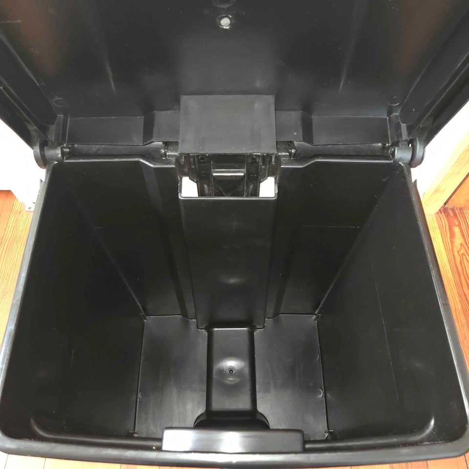 Safco Indoor Step Trash Can Black Plastic, 17 Gallons (9922BL) 🏈 - photo 5
