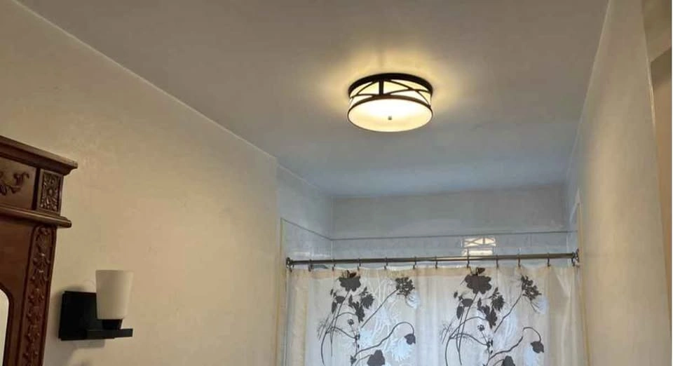 11.8" Cross-Triangle LED Flush Mount Ceiling Light - photo 5