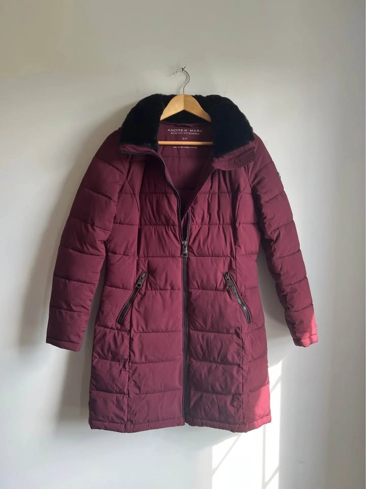 Andrew Marc Burgundy Puffer Size Small Detachable Hood - photo 2