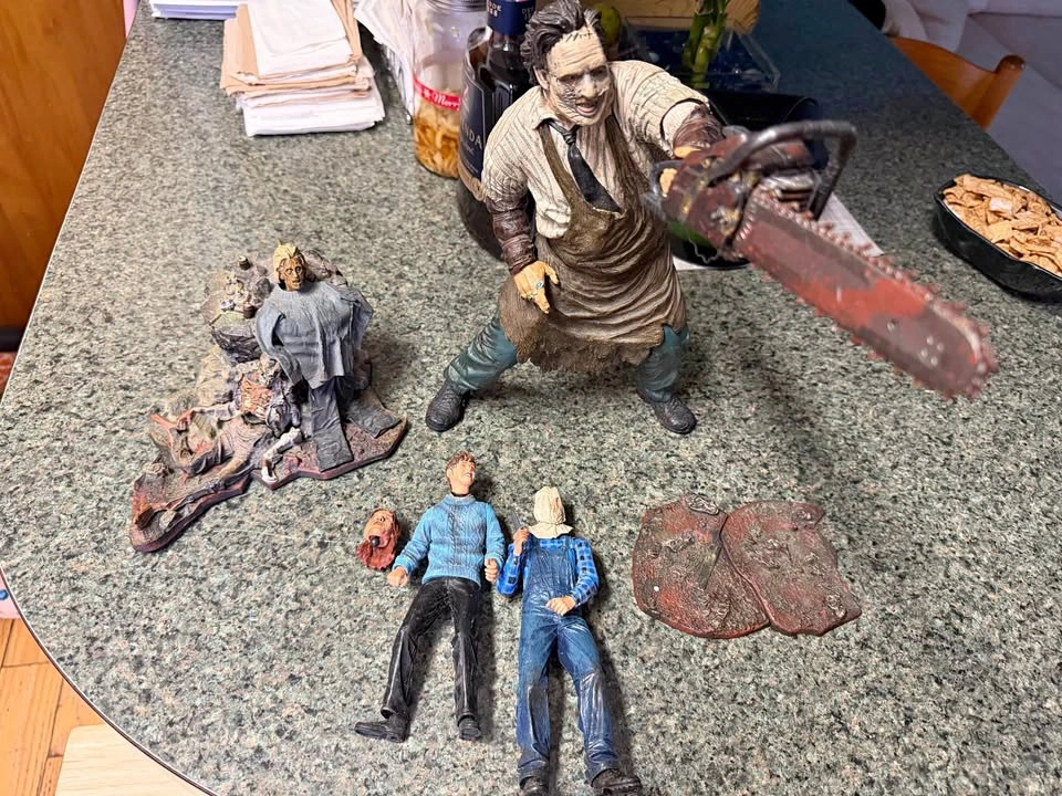 Horror movie figures
