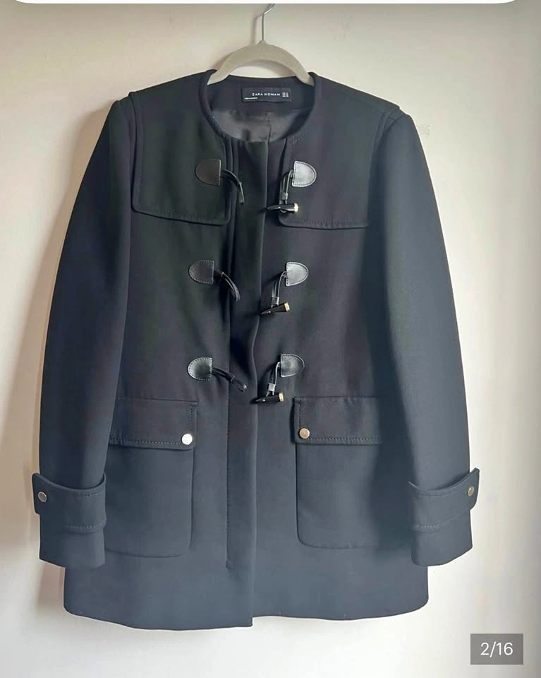 Zara Woman’s Black Toggle Coat