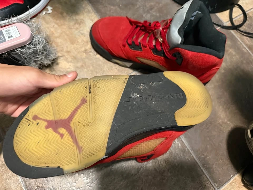 Jordan 5 Raging bulls - photo 3