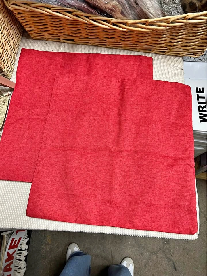🏈 red throw pillow cases