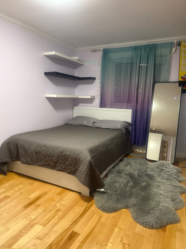 Clean & Beautiful Private Room near York University