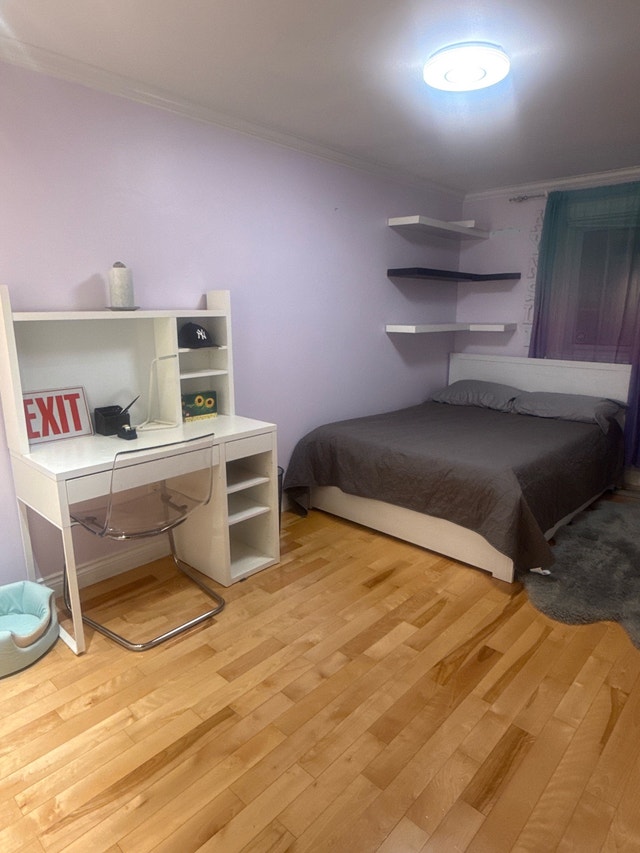 Clean & Beautiful Private Room near York University - photo 2