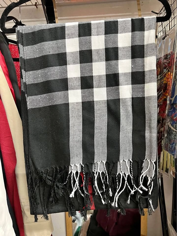 🏈 New Scarf