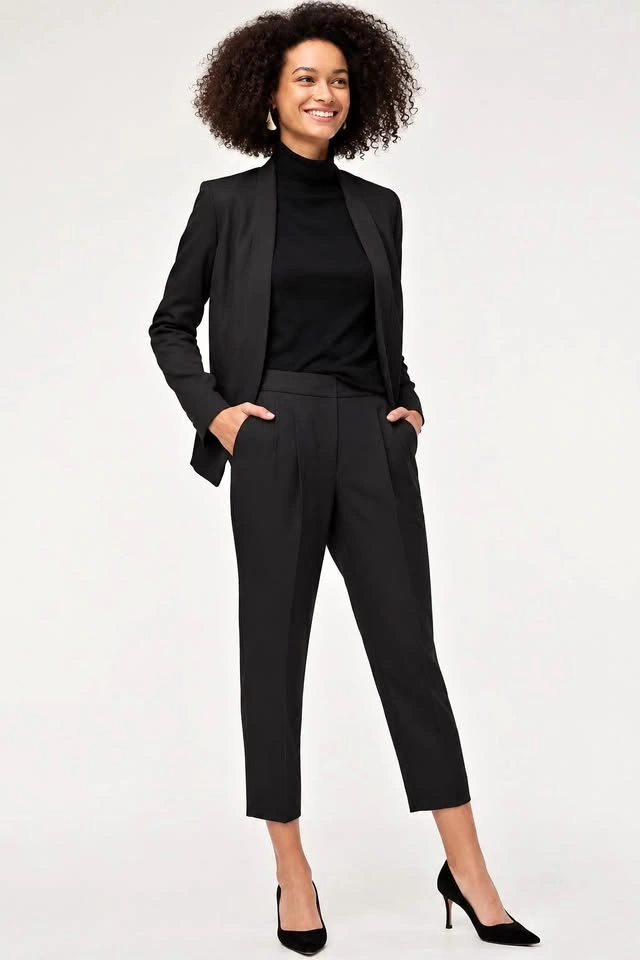 Aritzia Babaton Cohen Cropped Pants Black Size 10