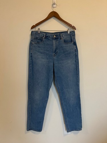 American Eagle High Rise Straight Leg Mom Jeans Size 12