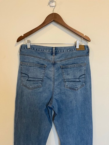 American Eagle High Rise Straight Leg Mom Jeans Size 12 - photo 4