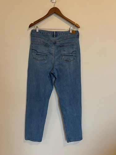 American Eagle High Rise Straight Leg Mom Jeans Size 12 - photo 5