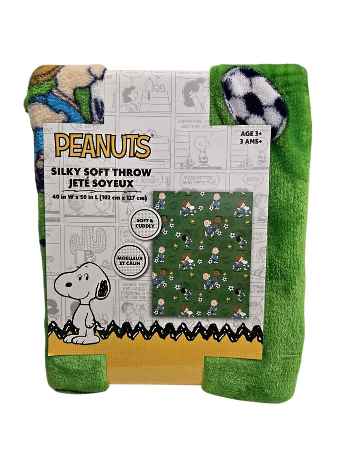 Peanuts Snoopy Soccer Silky Soft Throw Blanket 40x50 Green