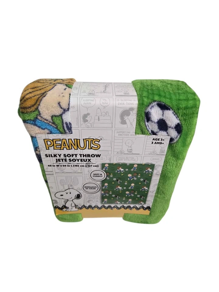 Peanuts Snoopy Soccer Silky Soft Throw Blanket 40x50 Green - photo 3