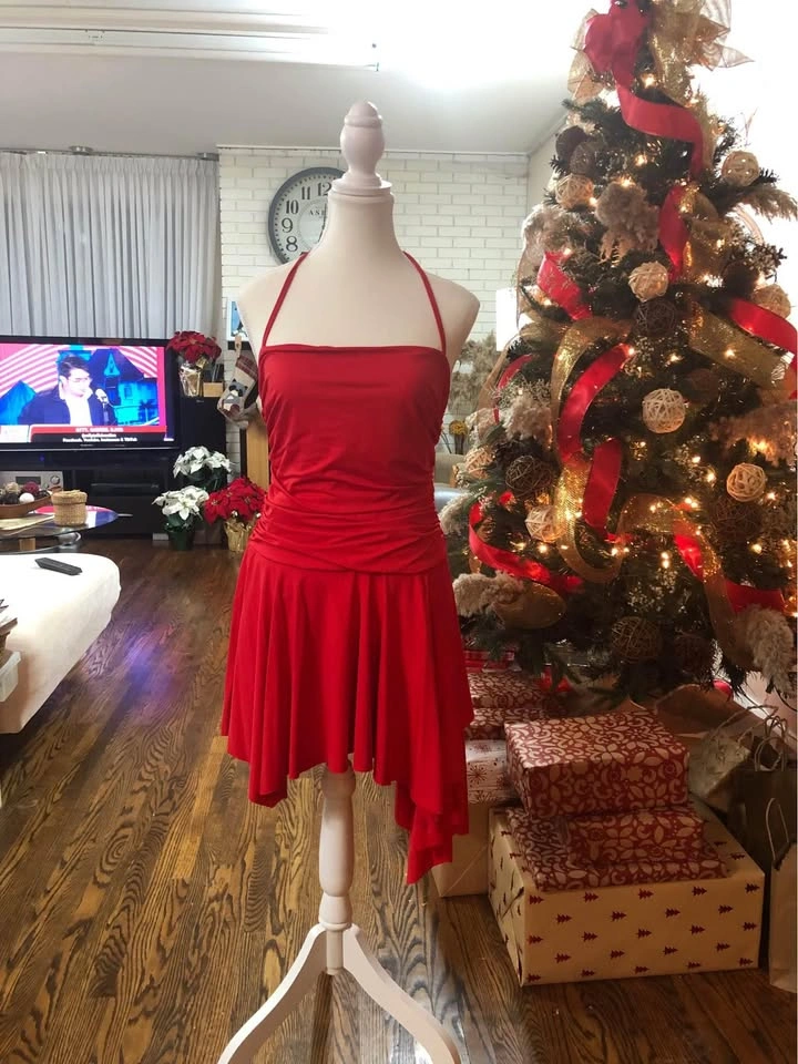 🏈 Red dress (New) - photo 3
