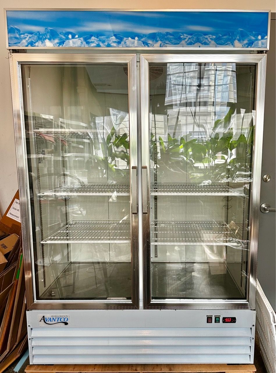 Avantco 2-Door Glass Display Refrigerator