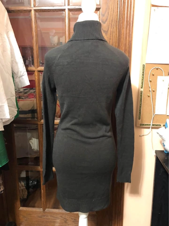 🏈 Knitted dress (New) - photo 2