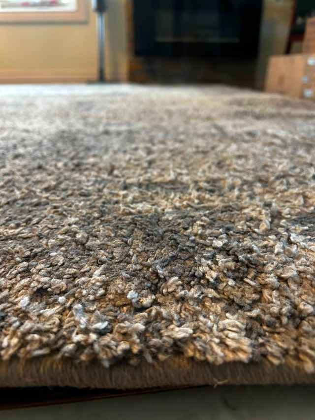 White & Grey Rug (7'10 x 9'10) - photo 3