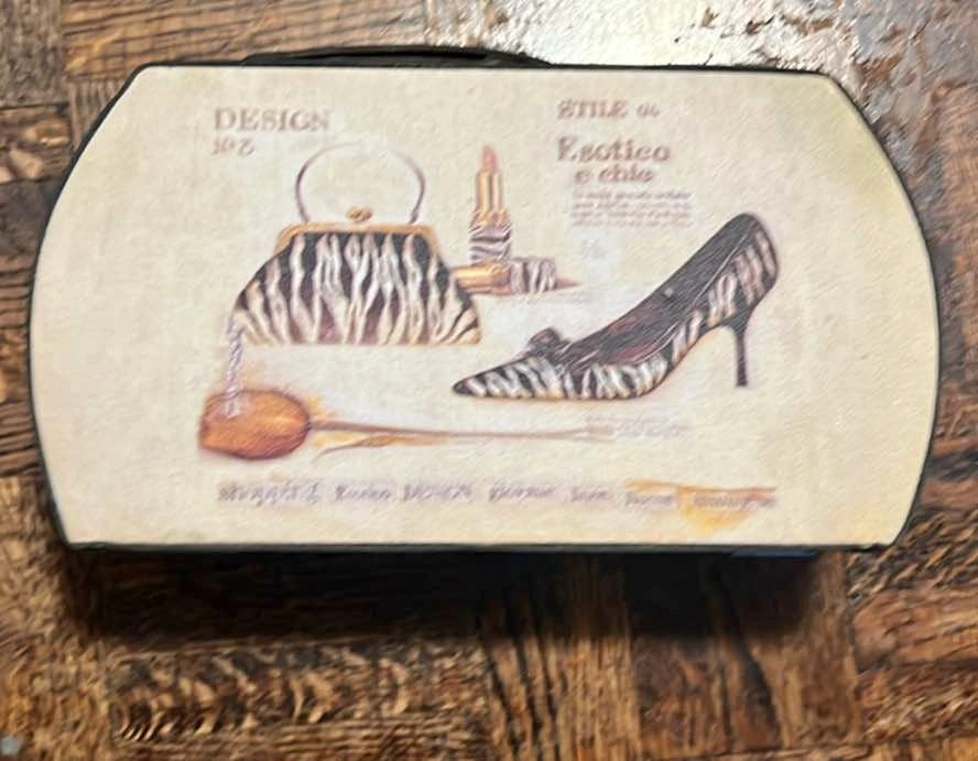 Storage case / trunk