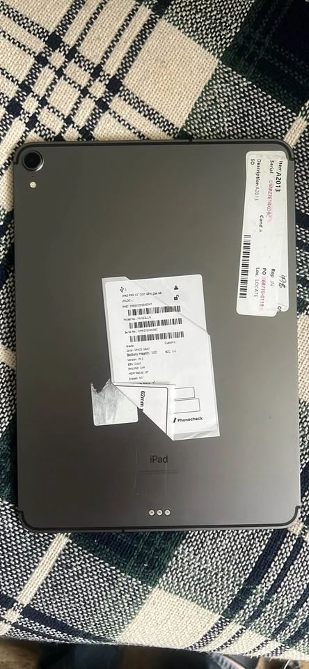 iPad Pro 11” 256GB and kids case - photo 2