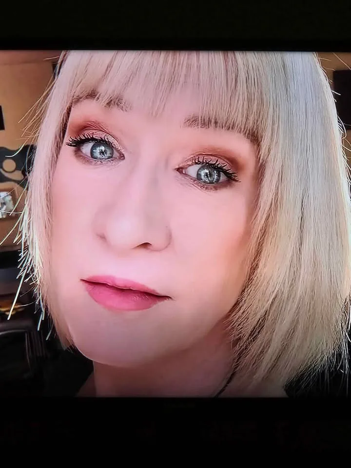 Licensed MUA and Skincare Consultant in Brantford image indicator(2)