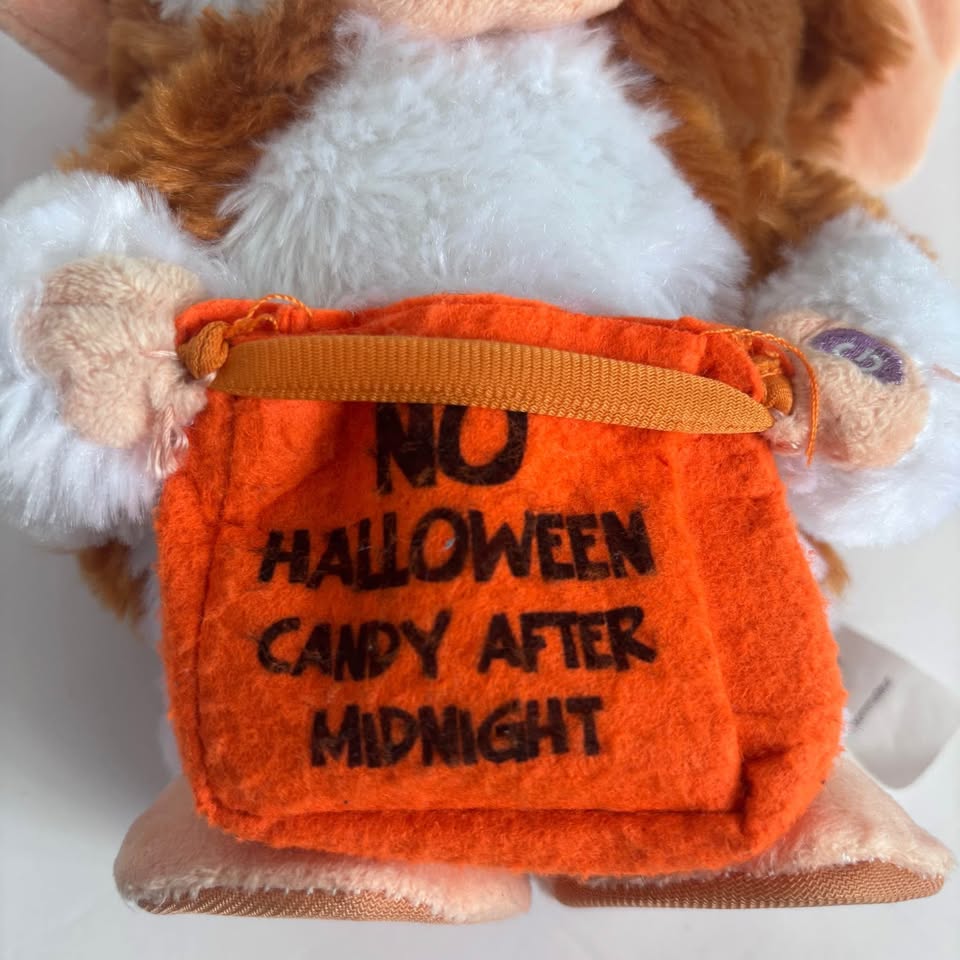 Gremlin Halloween Plush with Candy Bag & Sound - photo 2