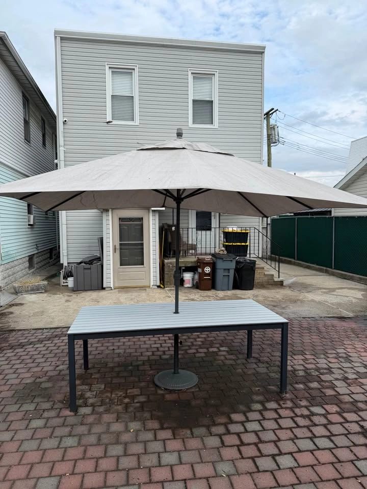 Outdoor Patio Table with Large Umbrella and Base - photo 3