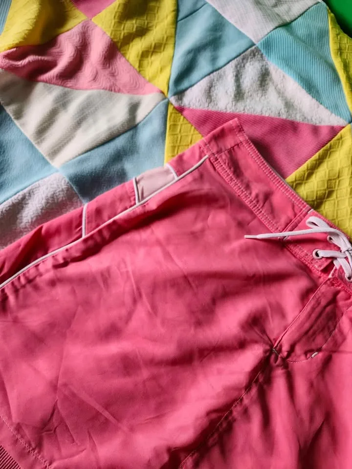 2000s Pink B.U.M. Equipment skirt image indicator(3)