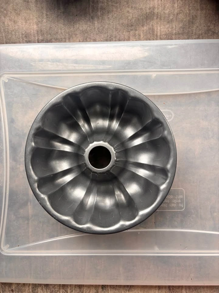 Fluted Bundt Cake Pan