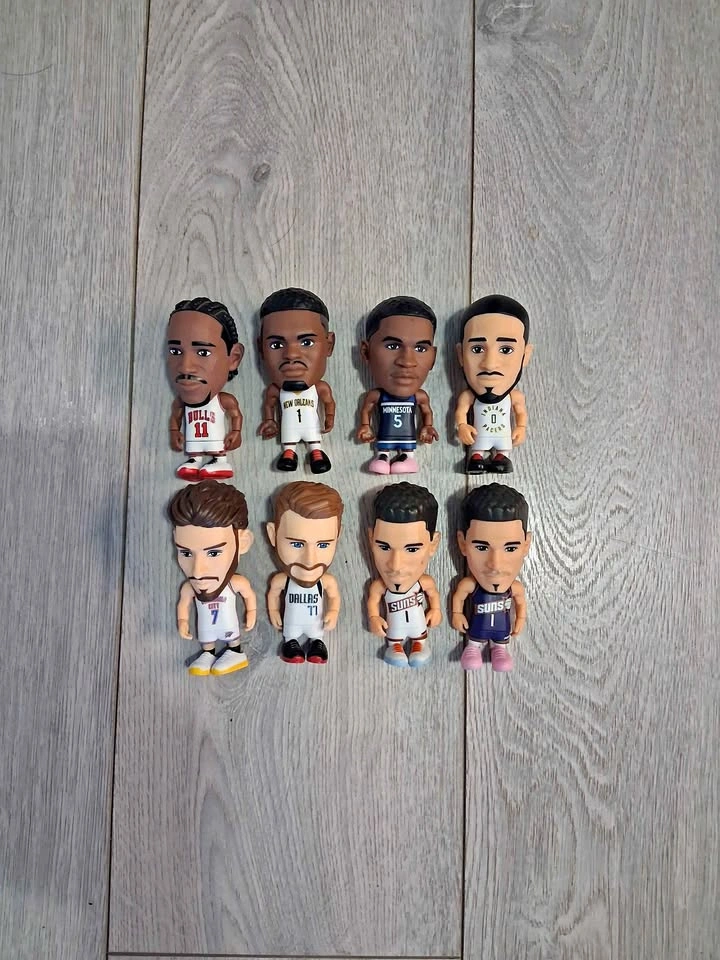 Zuru 5 Surprise NBA Ballers Mini Figures