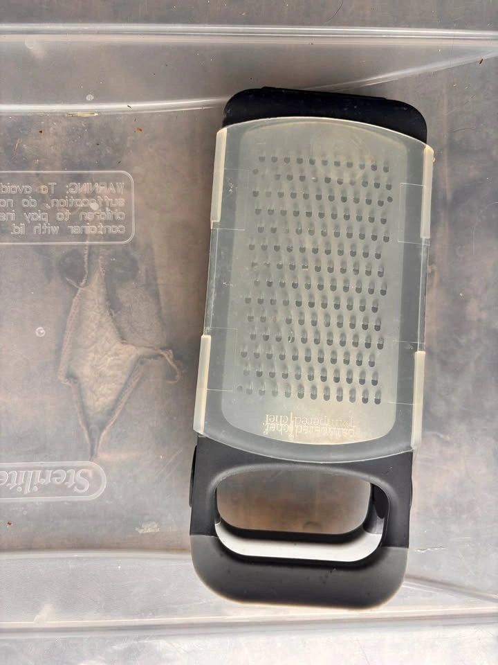 Pampered Chef Adjustable Double Grater