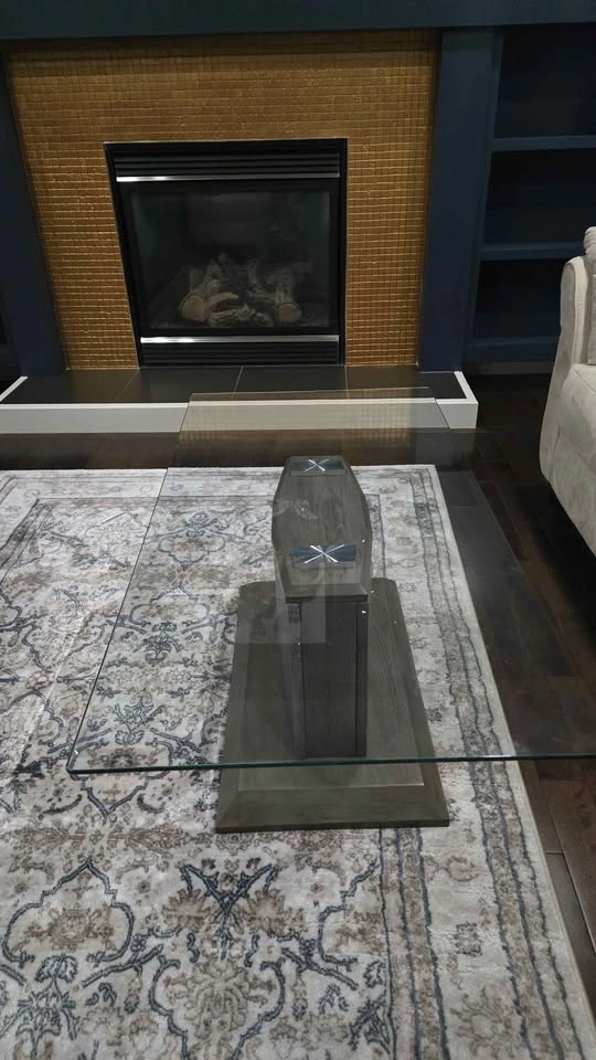 Coffee Table - Glass Top - photo 2