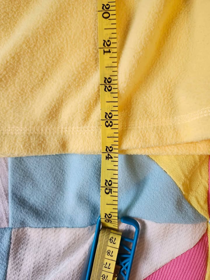 yellow Old Navy pullover sweater from 2004 - photo 5