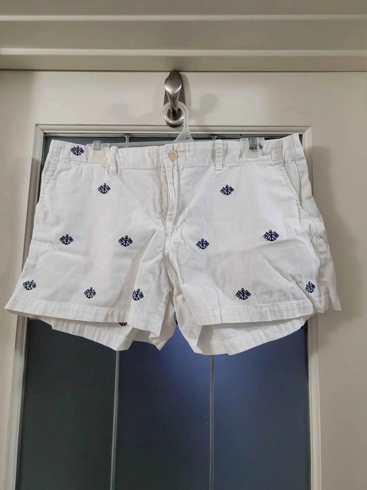 $10 Clothing Items - photo 4