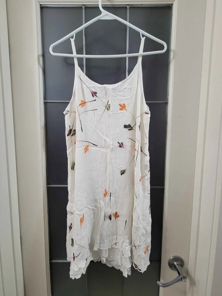 $5 Clothing Items - photo 5