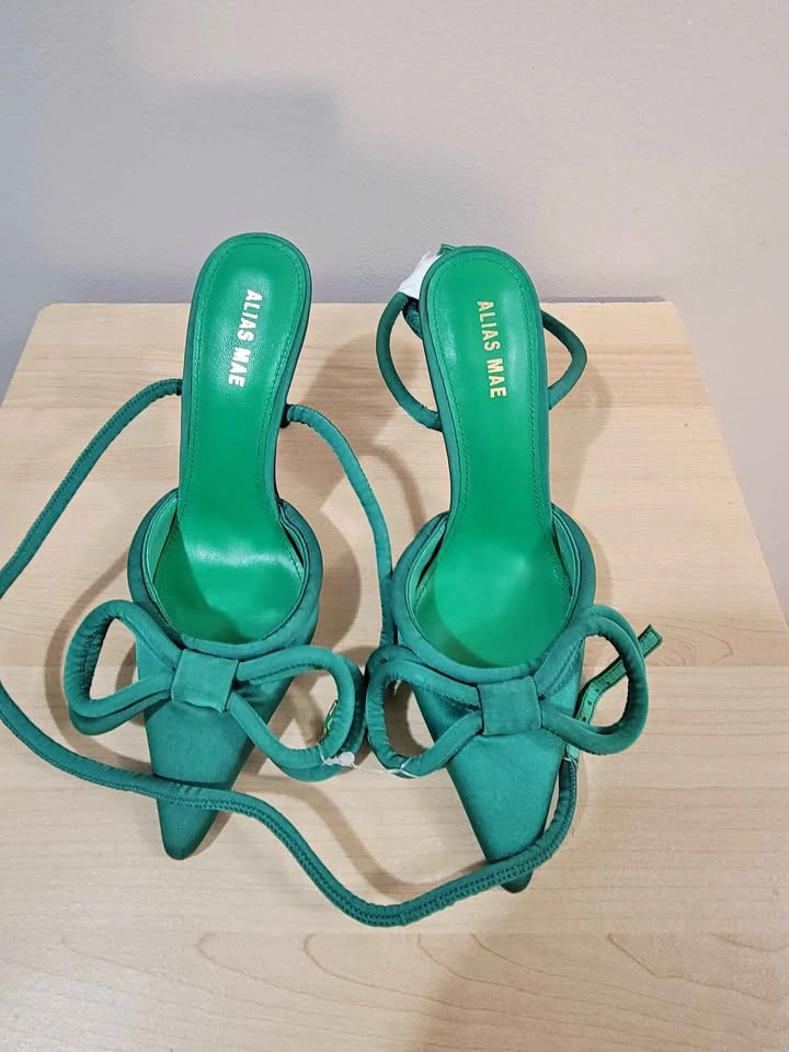 Brand New Size 6 Alias Mae Strappy Heels