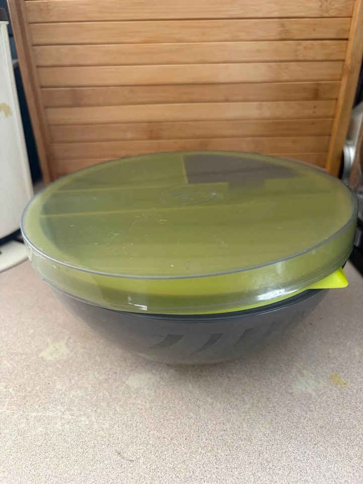 Pampered Chef Salad Cutting Bowl Set - photo 2