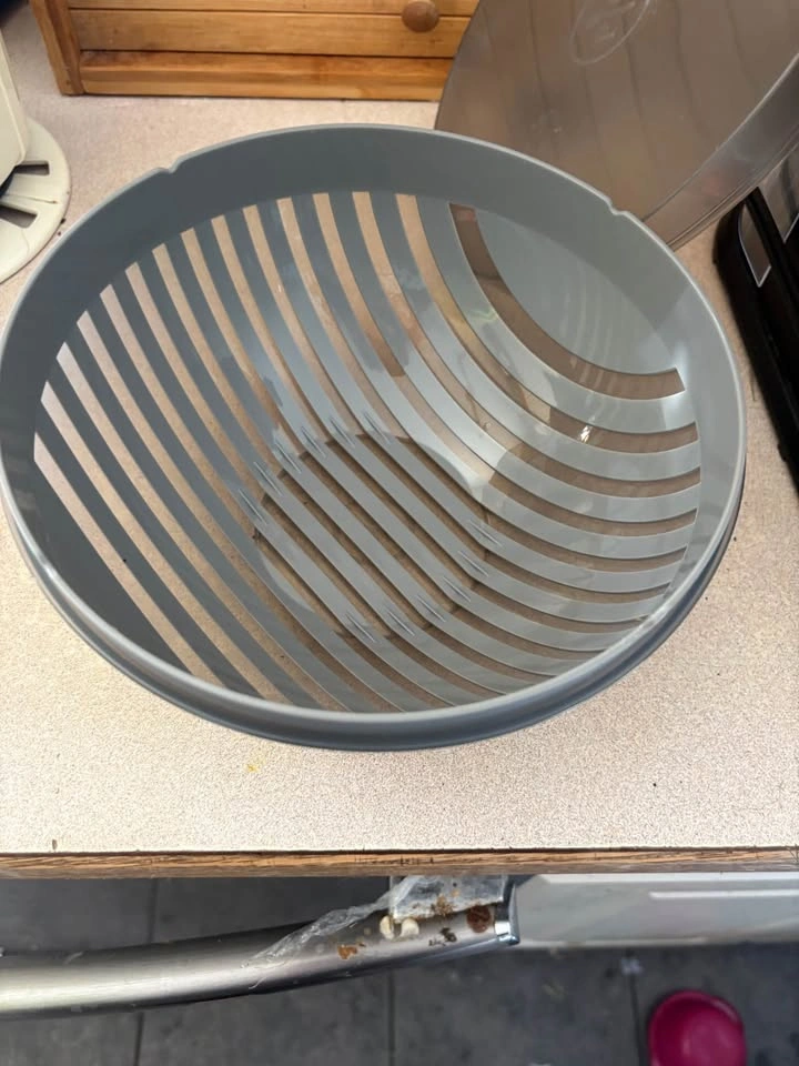 Pampered Chef Salad Cutting Bowl Set - photo 3