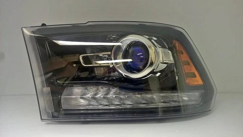 RAM 1500 2500 3500 Projector Headlight 2013-2024 Classic