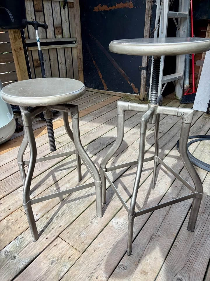 Pair of Adjustable Metal Bar Stools - photo 2