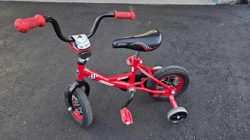 Avigo Piston 10" Toddler Bike with Training Wheels🏈