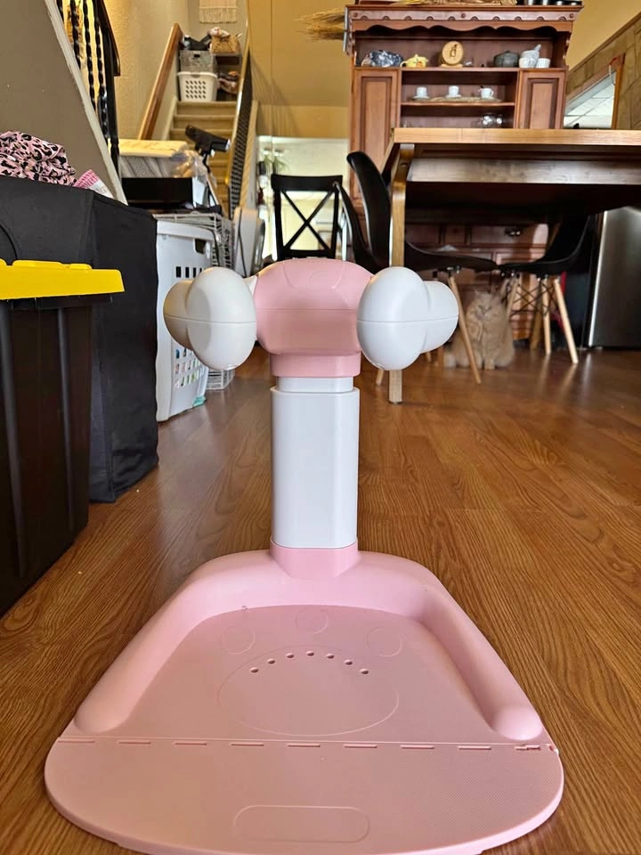 Toddler shower standing support