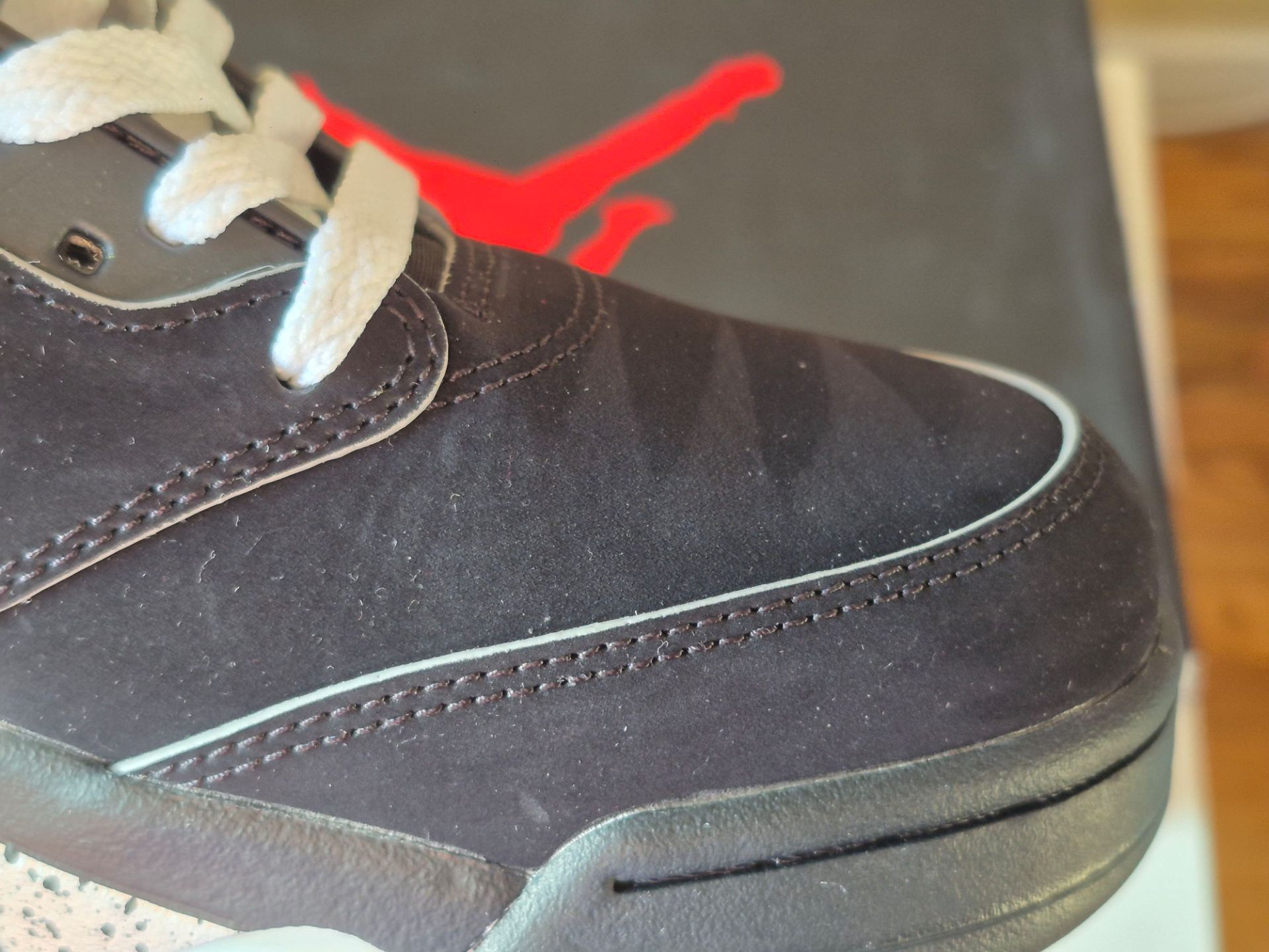 Air Jordan 5 Black Metallic Size 9.5 - photo 3