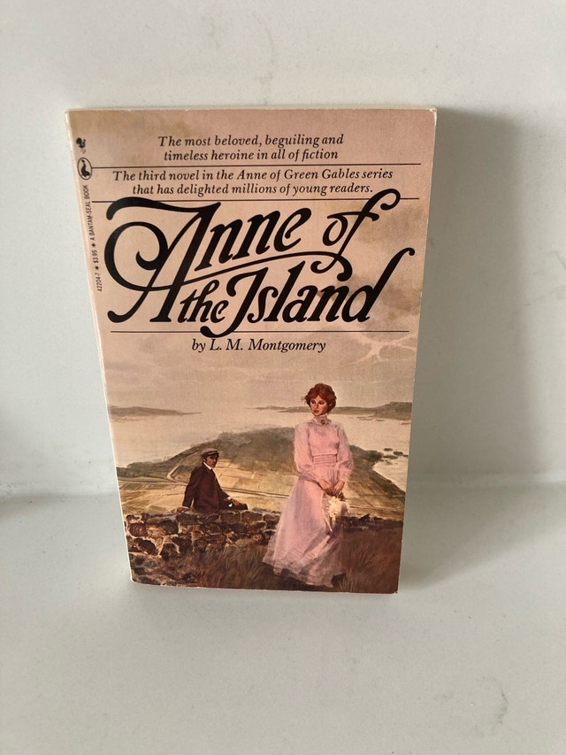 🏈Vintage Anne of the Island by L. M. Montgomery