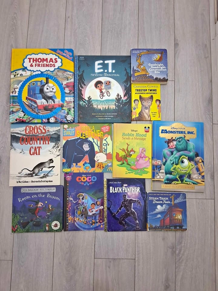 Children's Picture Book Bundle 12 books - Disney, Pixar, Marvel