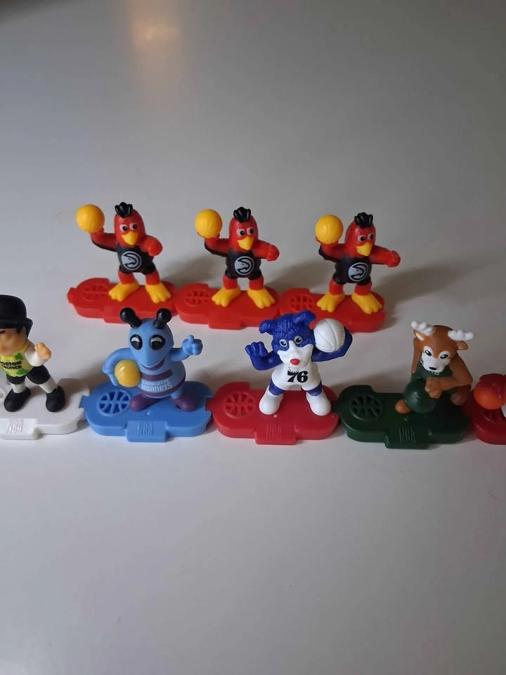 Vintage Kinder Surprise NBA Mascot Figurines Lot - photo 3