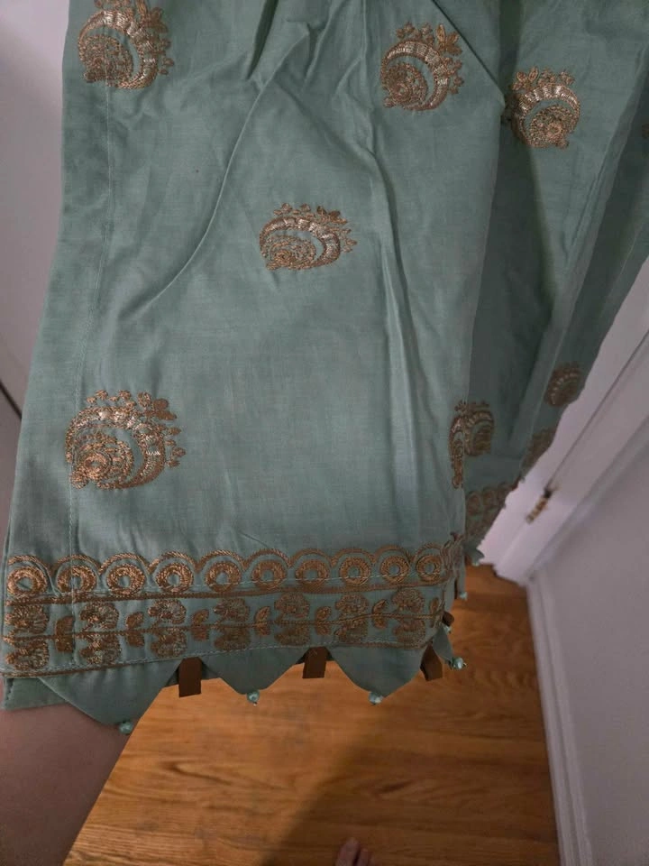 Ideal's Boutique Embroidered Pakistani/Indian Dress (3 Piece) - photo 4