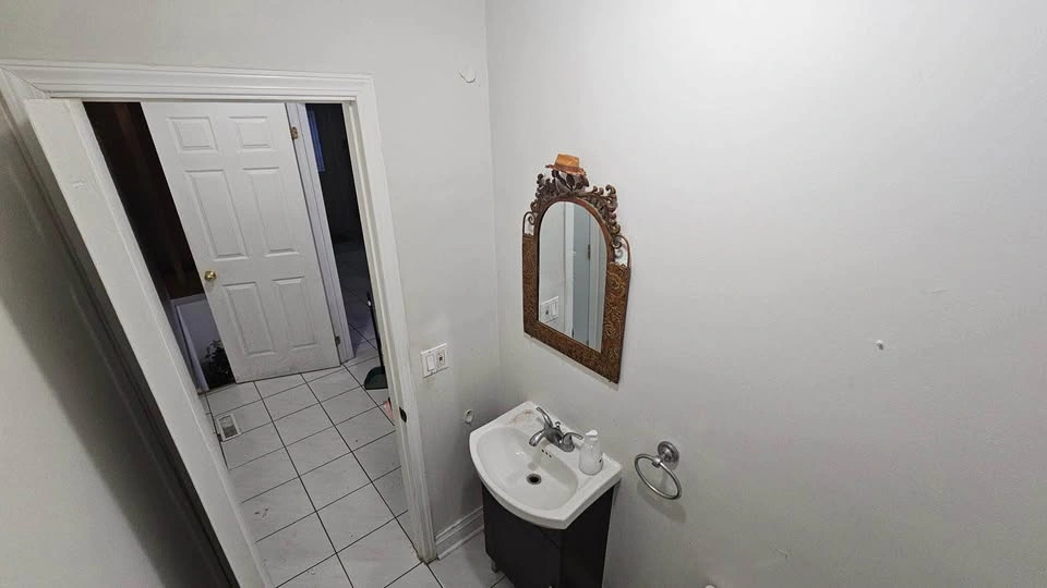 Private room for rent - photo 3